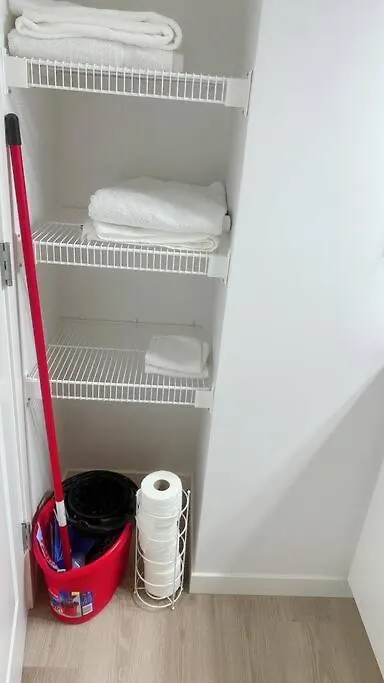 2Bedrooms, 1Bath, Two Beds, New Basement In Mahogany YYC 아파트